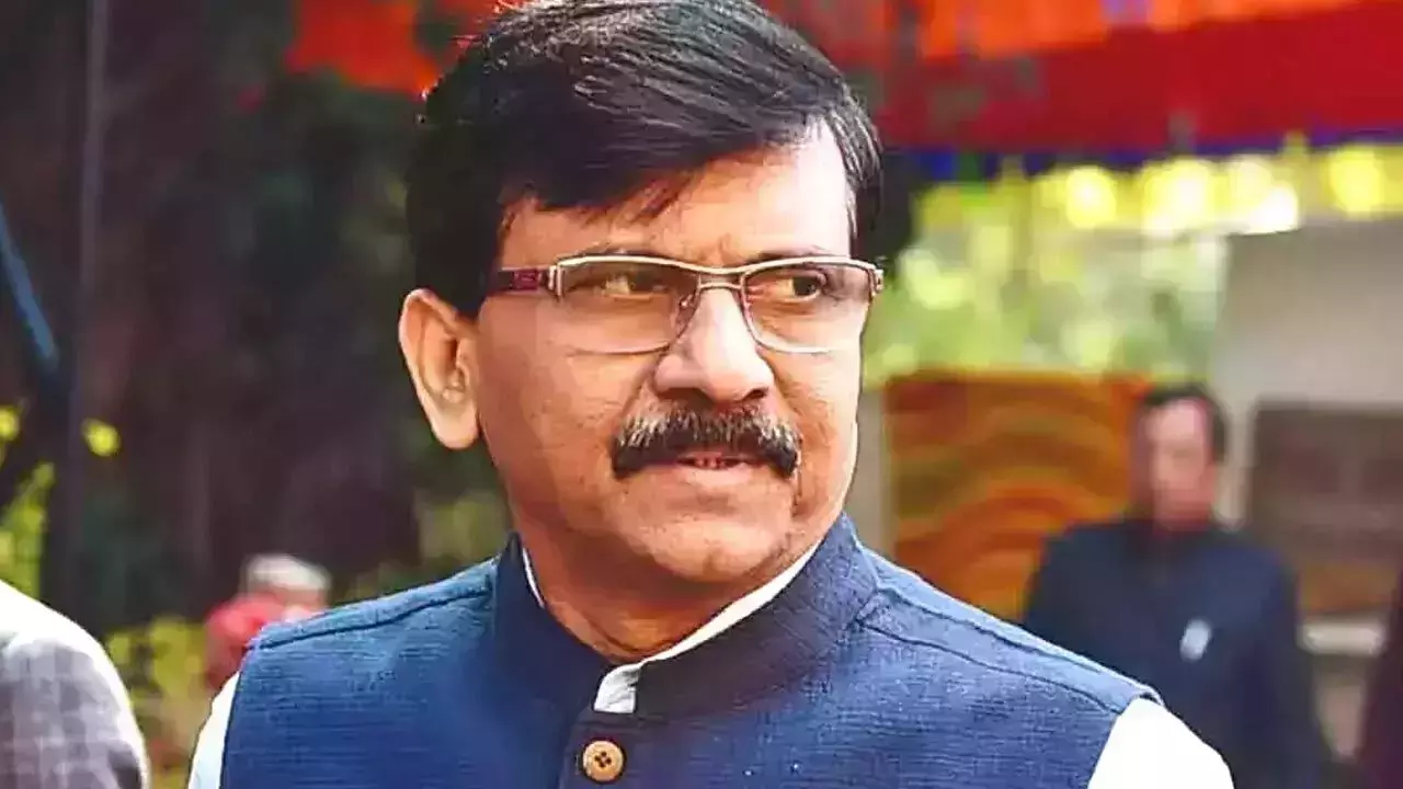 മോദിയാണ് ഇന്ത്യയ്ക്ക് ലോകകപ്പ് നേടി തന്നതെന്ന് പറഞ്ഞേക്കാം: സഞ്ജയ് റാവുത്ത് മോദിയാണ് ഇന്ത്യയ്ക്ക് ലോകകപ്പ് നേടി തന്നതെന്ന് പറഞ്ഞേക്കാം: സഞ്ജയ് റാവുത്ത്