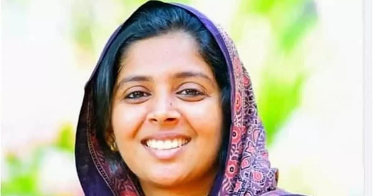ആലുവയിലെ മുന് എല്ഡിഎഫ് സ്ഥാനാര്ഥി ഷെല്ന നിഷാദ് അന്തരിച്ചു ആലുവയിലെ മുന് എല്ഡിഎഫ് സ്ഥാനാര്ഥി ഷെല്ന നിഷാദ് അന്തരിച്ചു