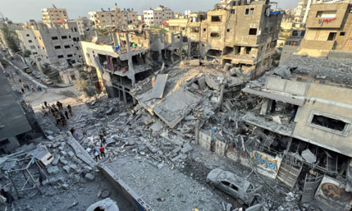 ഗസയിലെ താല്ക്കാലിക വെടിനിര്ത്തല് നാളെ പ്രാദേശിക സമയം രാവിലെ 10 ന് പ്രാബല്യത്തില് വരും ഗസയിലെ താല്ക്കാലിക വെടിനിര്ത്തല് നാളെ പ്രാദേശിക സമയം രാവിലെ 10 ന് പ്രാബല്യത്തില് വരും