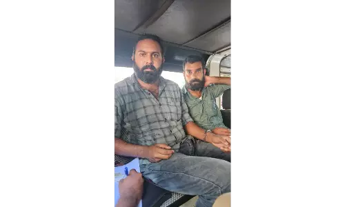 മിനിലോറിയില്‍ വന്‍ സ്പിരിറ്റ് കടത്ത്; ബിജെപി നേതാവ് ഉള്‍പ്പെടെ രണ്ടുപേര്‍ പിടിയില്‍