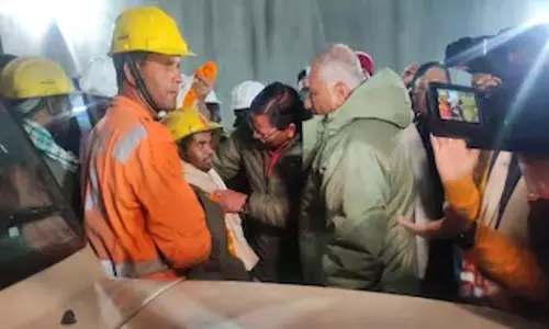 ഉത്തരകാശി തുരങ്കരക്ഷാ ദൗത്യം സമ്പൂര്‍ണം; 41 തൊഴിലാളികളെയും പുറത്തെത്തിച്ചു