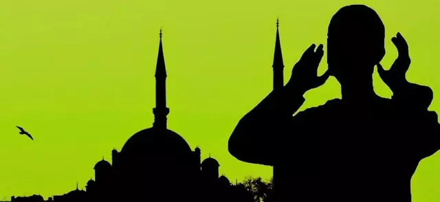 10 മിനിറ്റ് ബാങ്കുവിളി ശബ്ദമലിനീകരണം ആണെങ്കില്‍ ക്ഷേത്രങ്ങളിലെ ഭജനയോ...?; ബാങ്കുവിളിക്കെതിരായ ഹരജി ഗുജറാത്ത് ഹൈക്കോടതി തള്ളി