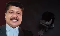 ലൈംഗിക അതിക്രമ കേസ്; സീനിയര്‍ ഗവ. പ്ലീഡര്‍ പി ജി മനുവിന്റെ രാജി എഴുതി വാങ്ങി