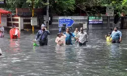 ചെന്നൈയില്‍ പ്രളയം; മിഷോങ് തീവ്രചുഴലിക്കാറ്റായി; ജനജീവിതം സ്തംഭിച്ചു, സ്‌കൂളുകള്‍ക്ക് അവധി