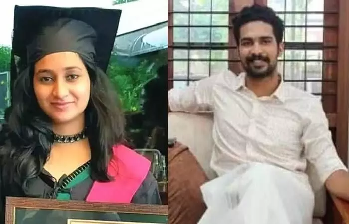 ഷഹ്നയുടെ ആത്മഹത്യ: സുഹൃത്തായ ഡോക്ടര് റുവൈസ് കസ്റ്റഡിയില് ഷഹ്നയുടെ ആത്മഹത്യ: സുഹൃത്തായ ഡോക്ടര് റുവൈസ് കസ്റ്റഡിയില്