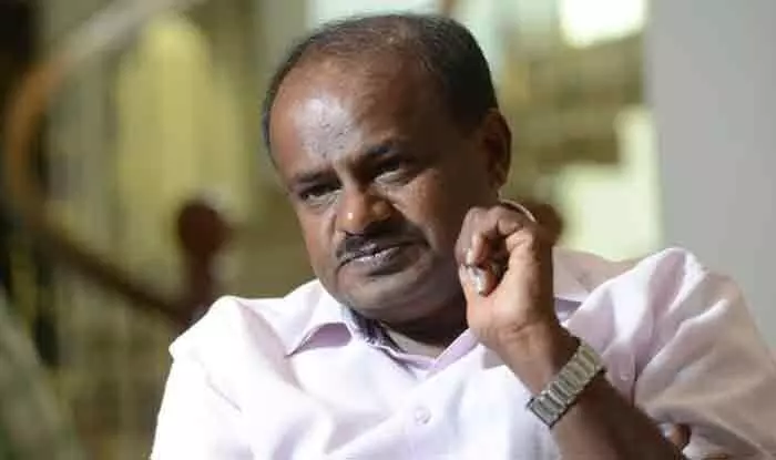 കര്ണാടകയില് ഓപ്പറേഷന് താമര വരും; കുമാരസ്വാമി; 50 എംഎല്എമാരുമായി കോണ്ഗ്രസ് മന്ത്രി ബിജെപിയില് ചേരും കര്ണാടകയില് ഓപ്പറേഷന് താമര വരും; കുമാരസ്വാമി; 50 എംഎല്എമാരുമായി കോണ്ഗ്രസ് മന്ത്രി ബിജെപിയില് ചേരും