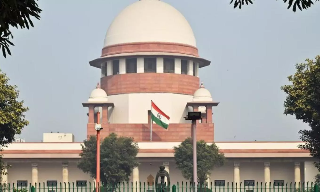 കശ്മീരിന് പരമാധികാരമില്ല; പ്രത്യേക പദവി റദ്ദാക്കിയത് ശരിവച്ച് സുപ്രീംകോടതി കശ്മീരിന് പരമാധികാരമില്ല; പ്രത്യേക പദവി റദ്ദാക്കിയത് ശരിവച്ച് സുപ്രീംകോടതി