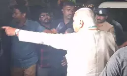 ഗവര്‍ണര്‍ക്കെതിരായ കരിങ്കൊടി പ്രതിഷേധം;   ഏഴ് എസ്എഫ്‌ഐ പ്രവര്‍ത്തകര്‍ക്കെതിരേ കേസ്