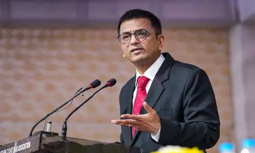 ഇന്ത്യയില് ജുഡീഷ്യറിയെ അട്ടിമറിക്കുന്നു; ആശങ്കയറിയിച്ച് സുപ്രിംകോടതി ചീഫ് ജസ്റ്റിസിന് 600ലേറെ അഭിഭാഷകരുടെ കത്ത് ഇന്ത്യയില് ജുഡീഷ്യറിയെ അട്ടിമറിക്കുന്നു; ആശങ്കയറിയിച്ച് സുപ്രിംകോടതി ചീഫ് ജസ്റ്റിസിന് 600ലേറെ അഭിഭാഷകരുടെ കത്ത്