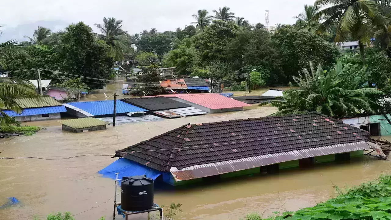 കനത്ത മഴ; പേമാരിയില്‍ മുങ്ങി നാഗര്‍കോവില്‍; വീടുകളില്‍ വെള്ളംകയറി