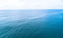 ഇസ്രായേല്‍ ബന്ധമുള്ള കപ്പലിനു നേരെ ഇന്ത്യന്‍ മഹാസമുദ്രത്തില്‍ ഡ്രോണ്‍ ആക്രമണം