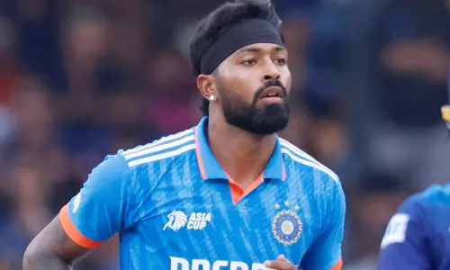 പരിക്ക് ഭേദമായില്ല; മുംബൈക്ക് തിരിച്ചടി; ഹാര്ദിക്കിന് ഐപിഎല്ലും നഷ്ടമായേക്കും പരിക്ക് ഭേദമായില്ല; മുംബൈക്ക് തിരിച്ചടി; ഹാര്ദിക്കിന് ഐപിഎല്ലും നഷ്ടമായേക്കും