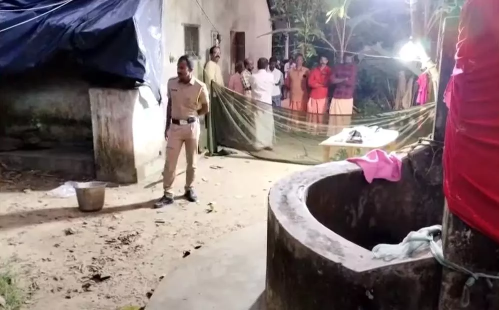 പിഞ്ചുകുഞ്ഞ് കിണറ്റില് മരിച്ച നിലയില്; മാതാവ് കസ്റ്റഡിയില് പിഞ്ചുകുഞ്ഞ് കിണറ്റില് മരിച്ച നിലയില്; മാതാവ് കസ്റ്റഡിയില്