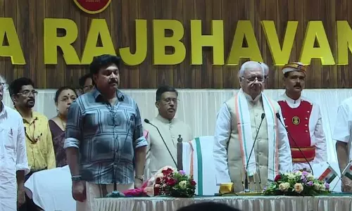 ഗണേഷും കടന്നപ്പള്ളിയും മന്ത്രിമാരായി സത്യപ്രതിജ്ഞ ചെയ്തു; പ്രതിപക്ഷം ബഹിഷ്‌കരിച്ചു