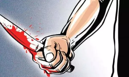 മദ്യപാനത്തിനിടെ തര്ക്കം; തിരുവനന്തപുരത്ത് യുവാവ് സുഹൃത്തിനെ വെട്ടിക്കൊന്നു മദ്യപാനത്തിനിടെ തര്ക്കം; തിരുവനന്തപുരത്ത് യുവാവ് സുഹൃത്തിനെ വെട്ടിക്കൊന്നു