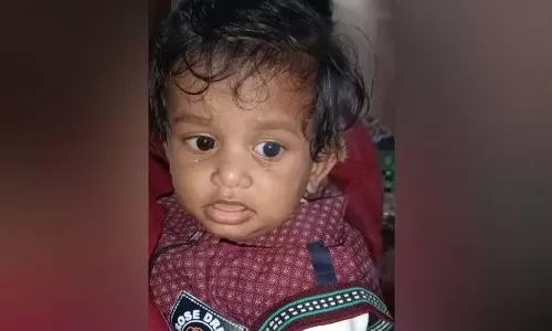 മാനസികാസ്വാസ്ഥ്യമുള്ള യുവതി സഹോദരിയുടെ കുഞ്ഞിനെ കിണറ്റിലെറിഞ്ഞ് കൊലപ്പെടുത്തി മാനസികാസ്വാസ്ഥ്യമുള്ള യുവതി സഹോദരിയുടെ കുഞ്ഞിനെ കിണറ്റിലെറിഞ്ഞ് കൊലപ്പെടുത്തി