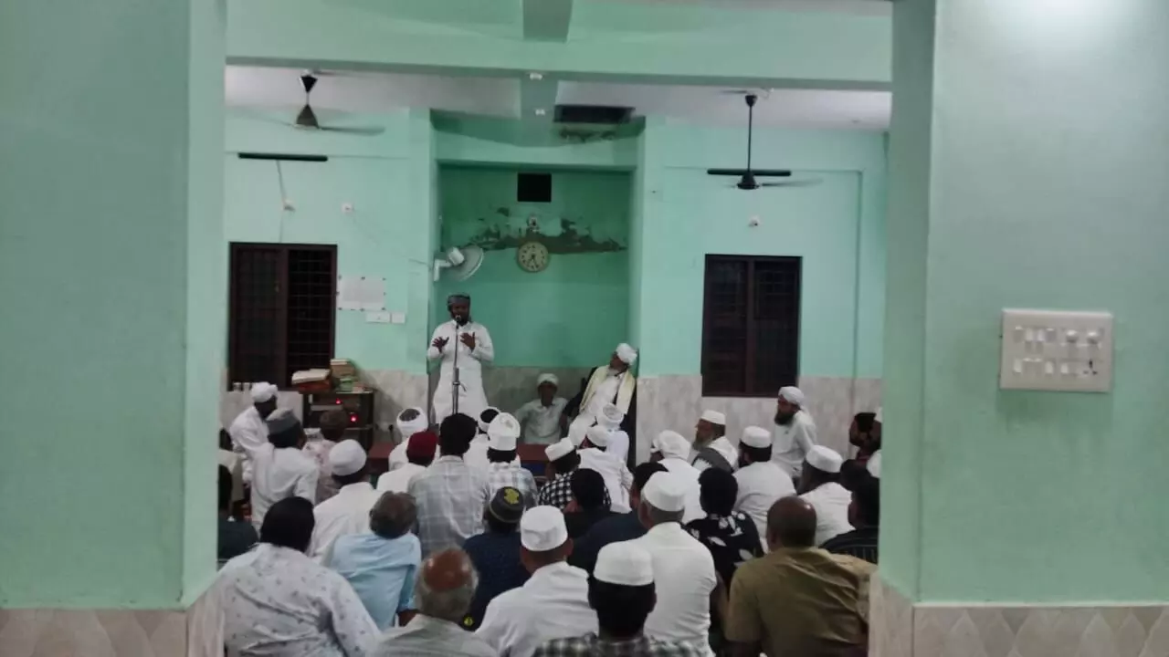 മന്നാനിയ്യ അറബിക് കോളേജില് ദര്സ് ഉദ്ഘാടനം ചെയ്തു മന്നാനിയ്യ അറബിക് കോളേജില് ദര്സ് ഉദ്ഘാടനം ചെയ്തു