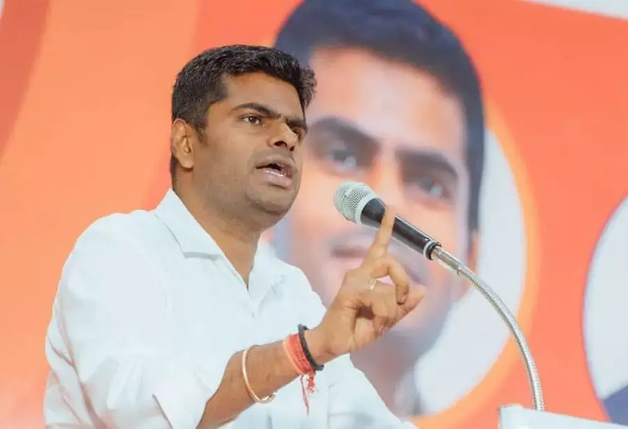 ക്രിസ്ത്യന് ചര്ച്ചിലെ സംഘര്ഷാവസ്ഥ: തമിഴ്നാട് ബിജെപി അധ്യക്ഷനെതിരേ മതസ്പര്ധ വളര്ത്താന് ശ്രമിച്ചതിന് കേസ് ക്രിസ്ത്യന് ചര്ച്ചിലെ സംഘര്ഷാവസ്ഥ: തമിഴ്നാട് ബിജെപി അധ്യക്ഷനെതിരേ മതസ്പര്ധ വളര്ത്താന് ശ്രമിച്ചതിന് കേസ്