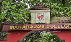 മഹാരാജാസ് കോളജ് സംഘര്ഷം; എസ് എഫ് ഐ ക്രിമിനലുകളെ പോലിസ് സംരക്ഷിക്കുന്നു; കമ്മീഷണര്ക്ക് പരാതി നല്കി ഫ്രട്ടേണിറ്റി മഹാരാജാസ് കോളജ് സംഘര്ഷം; എസ് എഫ് ഐ ക്രിമിനലുകളെ പോലിസ് സംരക്ഷിക്കുന്നു; കമ്മീഷണര്ക്ക് പരാതി നല്കി ഫ്രട്ടേണിറ്റി