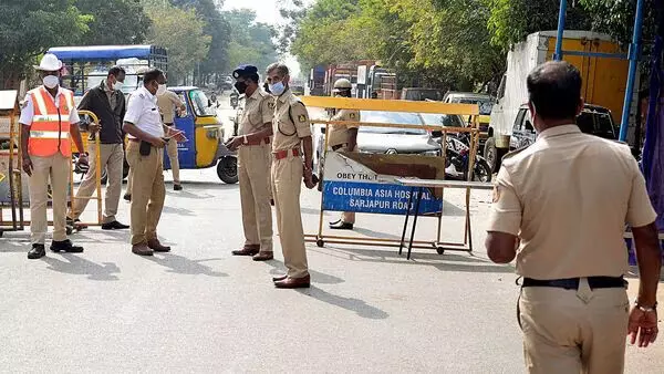 രാമവിഗ്രഹ ഘോഷയാത്രയ്ക്കിടെ സംഘര്ഷം; കര്ണാടകയിലെ ഗുല്ബര്ഗയില് നിരോധനാജ്ഞ രാമവിഗ്രഹ ഘോഷയാത്രയ്ക്കിടെ സംഘര്ഷം; കര്ണാടകയിലെ ഗുല്ബര്ഗയില് നിരോധനാജ്ഞ