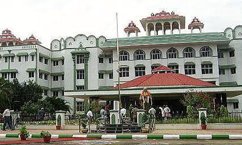 പിക്‌നിക് സ്‌പോട്ടല്ല; പളനി ക്ഷേത്രത്തില്‍ അഹിന്ദുക്കള്‍ക്ക് പ്രവേശനമില്ലെന്ന് മദ്രാസ് ഹൈക്കോടതി