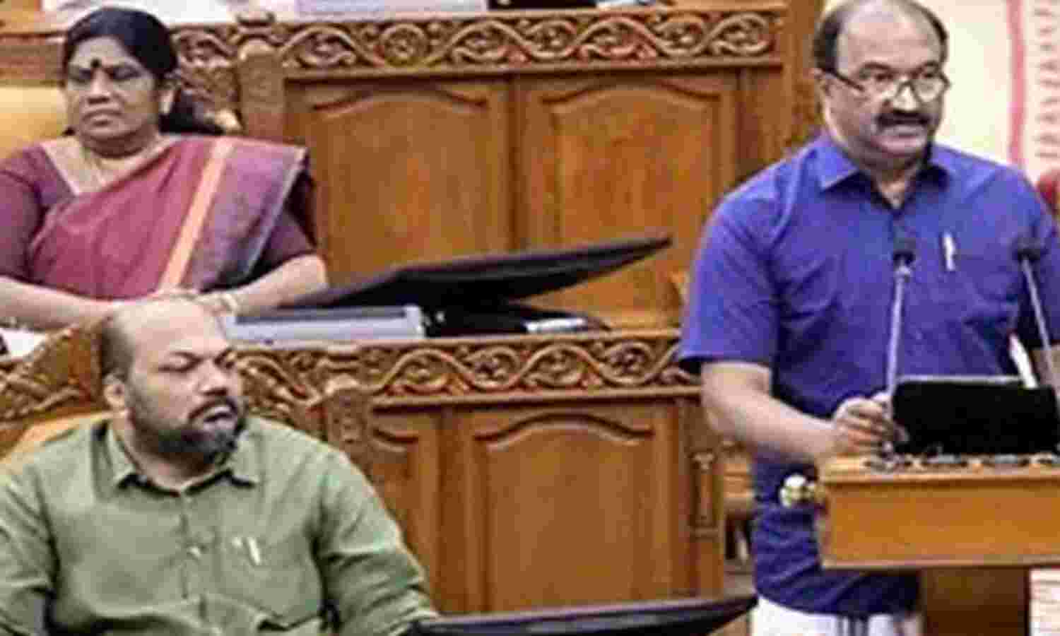 ധൂര്ത്ത് ആക്ഷേപത്തില് തുറന്ന ചര്ച്ചക്ക് തയ്യാറാണ്; മന്ത്രിമാരുടെ ചെലവ് അടക്കം ചര്ച്ചചെയ്യാമെന്ന് ധനമന്ത്രി ധൂര്ത്ത് ആക്ഷേപത്തില് തുറന്ന ചര്ച്ചക്ക് തയ്യാറാണ്; മന്ത്രിമാരുടെ ചെലവ് അടക്കം ചര്ച്ചചെയ്യാമെന്ന് ധനമന്ത്രി