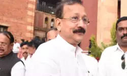 മഹാരാഷ്ട്ര മുന്‍മന്ത്രി ബാബാ സിദ്ദിഖ് കോണ്‍ഗ്രസ് വിട്ടു; എന്‍സിപിയില്‍ ചേര്‍ന്നേക്കും