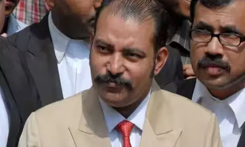 സ്ത്രീത്വത്തെ അപമാനിച്ച കേസിന് പിന്നാലെ അഡ്വ. ആളൂരിനെതിരേ പുതിയ പരാതി സ്ത്രീത്വത്തെ അപമാനിച്ച കേസിന് പിന്നാലെ അഡ്വ. ആളൂരിനെതിരേ പുതിയ പരാതി