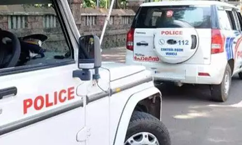 ഭർതൃ വീട്ടിലെ യുവതിയുടെ ആത്മഹത്യ: ഒളിവിൽ പോയ ഭര്തൃപിതാവ് ചെന്നെെയിൽ പിടിയിൽ ഭർതൃ വീട്ടിലെ യുവതിയുടെ ആത്മഹത്യ: ഒളിവിൽ പോയ ഭര്തൃപിതാവ് ചെന്നെെയിൽ പിടിയിൽ