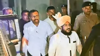 മുഫ്തി സല്മാന് അസ്ഹരിക്കെതിരെ വീണ്ടും കേസ് മുഫ്തി സല്മാന് അസ്ഹരിക്കെതിരെ വീണ്ടും കേസ്