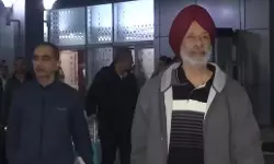 ചാരക്കേസില് ഖത്തറില് വധശിക്ഷയ്ക്ക് വിധിക്കപ്പെട്ടിരുന്ന മുന് ഇന്ത്യന് നാവികസേന ഉദ്യോഗസ്ഥരെ വിട്ടയച്ചു ചാരക്കേസില് ഖത്തറില് വധശിക്ഷയ്ക്ക് വിധിക്കപ്പെട്ടിരുന്ന മുന് ഇന്ത്യന് നാവികസേന ഉദ്യോഗസ്ഥരെ വിട്ടയച്ചു