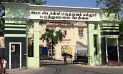 ചെന്നൈയിൽ മലയാളി മെഡിക്കൽ വിദ്യാർഥിയെ ഹോസ്റ്റലിൽ മരിച്ച നിലയിൽ കണ്ടെത്തി ചെന്നൈയിൽ മലയാളി മെഡിക്കൽ വിദ്യാർഥിയെ ഹോസ്റ്റലിൽ മരിച്ച നിലയിൽ കണ്ടെത്തി