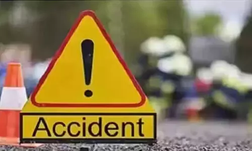 കെഎസ്ആര്ടിസി ബസും സ്കൂട്ടറും കൂട്ടിയിടിച്ച് രണ്ടു യുവാക്കള് മരിച്ചു കെഎസ്ആര്ടിസി ബസും സ്കൂട്ടറും കൂട്ടിയിടിച്ച് രണ്ടു യുവാക്കള് മരിച്ചു