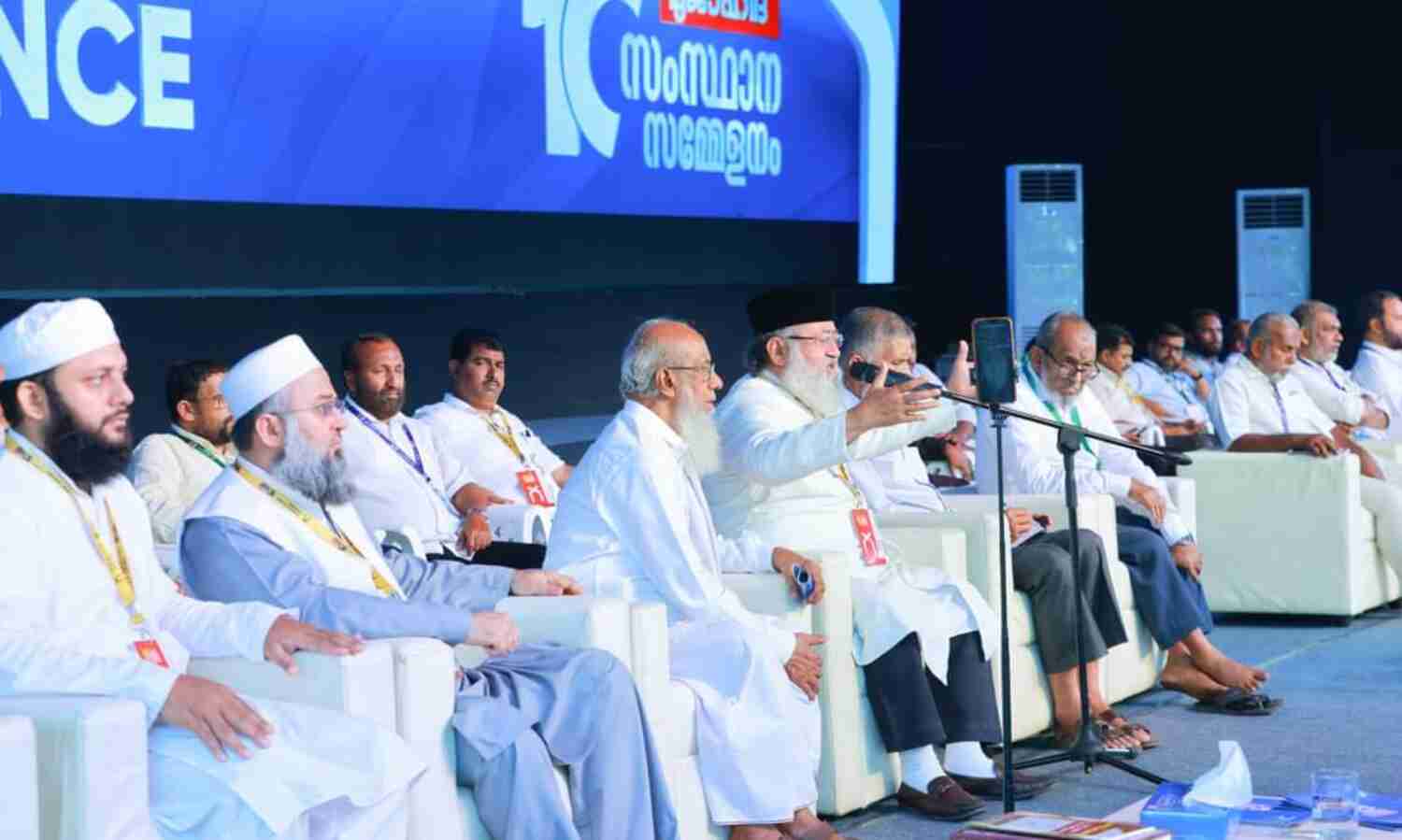 മതത്തിന്റെ മാനവിക സന്ദേശമാണ് ലോകത്തെ ഒന്നിപ്പിക്കേണ്ടത്: ഷെയ്ഖ് സല്മാന് ഹുസയ്നി അന്നദ് വി മതത്തിന്റെ മാനവിക സന്ദേശമാണ് ലോകത്തെ ഒന്നിപ്പിക്കേണ്ടത്: ഷെയ്ഖ് സല്മാന് ഹുസയ്നി അന്നദ് വി