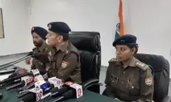 ഹല്ദ്വാനി സംഘര്ഷം: പ്രകാശ് സിങിനെ വെടിവച്ചുകൊന്നത് പോലിസുകാരന്; കാരണം ഭാര്യയുമായുള്ള ബന്ധം ഹല്ദ്വാനി സംഘര്ഷം: പ്രകാശ് സിങിനെ വെടിവച്ചുകൊന്നത് പോലിസുകാരന്; കാരണം ഭാര്യയുമായുള്ള ബന്ധം