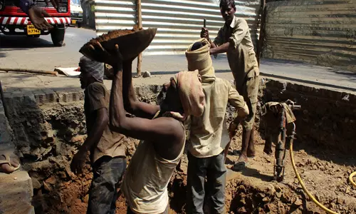 ദിവസവും മൂന്ന് മണിക്കൂര്‍ തൊഴിലാളികൾക്ക് വിശ്രമം; ഉത്തരവ് പാലിച്ചില്ലെങ്കിൽ കടുത്ത നടപടി