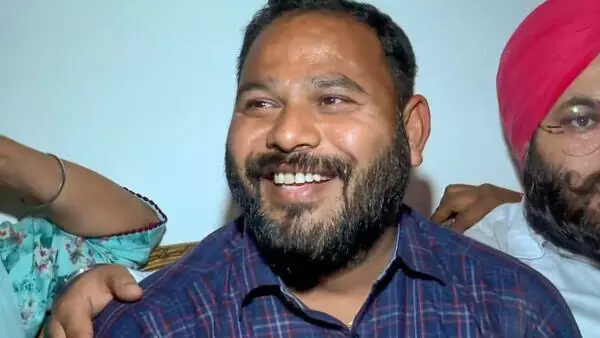 ബിജെപിക്ക് കനത്ത തിരിച്ചടി; എഎപി കൗണ്സിലര് ഛണ്ഡീഗഢ് മേയര് ബിജെപിക്ക് കനത്ത തിരിച്ചടി; എഎപി കൗണ്സിലര് ഛണ്ഡീഗഢ് മേയര്