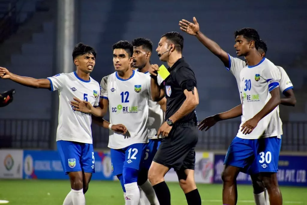 സന്തോഷ് ട്രോഫി; ഗോവയോട് തോല്വി വഴങ്ങി കേരളം സന്തോഷ് ട്രോഫി; ഗോവയോട് തോല്വി വഴങ്ങി കേരളം