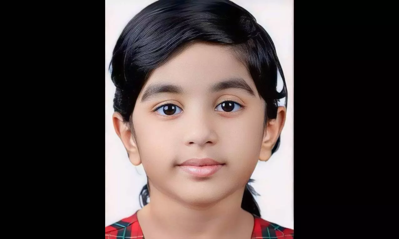 ദുബയില് വാഹനത്തിന്റെ ടയര് പൊട്ടിത്തെറിച്ച് മലയാളിയായ അഞ്ചു വയസുകാരിക്ക് ദാരുണാന്ത്യം ദുബയില് വാഹനത്തിന്റെ ടയര് പൊട്ടിത്തെറിച്ച് മലയാളിയായ അഞ്ചു വയസുകാരിക്ക് ദാരുണാന്ത്യം
