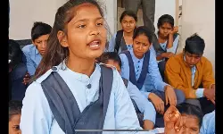 ലൗജിഹാദ് കള്ളക്കേസില്‍ സസ്‌പെന്റ് ചെയ്ത മുസ് ലിം അധ്യാപകരെ തിരിച്ചെടുക്കണമെന്ന് ആവശ്യപ്പെട്ട് വിദ്യാര്‍ഥികളുടെ പ്രതിഷേധം(വീഡിയോ)