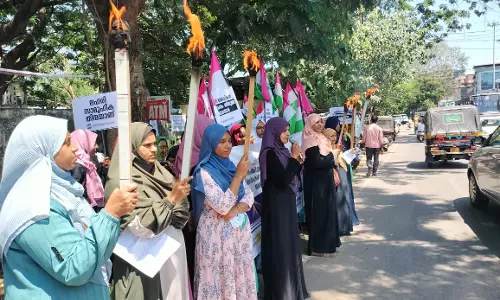 വിമന് ഇന്ത്യാ മൂവ്മെന്റ് പകല് നാളം സംഘടിപ്പിച്ചു വിമന് ഇന്ത്യാ മൂവ്മെന്റ് പകല് നാളം സംഘടിപ്പിച്ചു