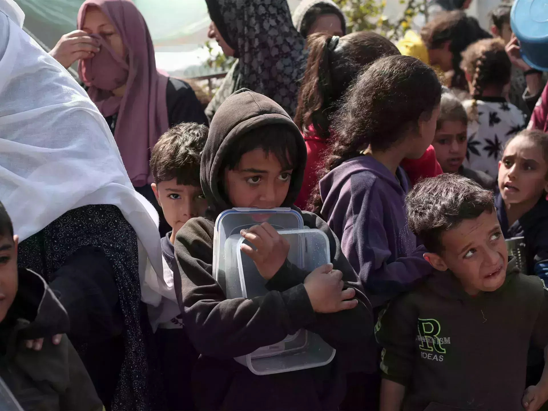 നിര്ജ്ജലീകരണവും പോഷകാഹാരക്കുറവും; ഗസയിലെ ആശുപത്രികളില് ആറ് കുട്ടികള് മരിച്ചു നിര്ജ്ജലീകരണവും പോഷകാഹാരക്കുറവും; ഗസയിലെ ആശുപത്രികളില് ആറ് കുട്ടികള് മരിച്ചു