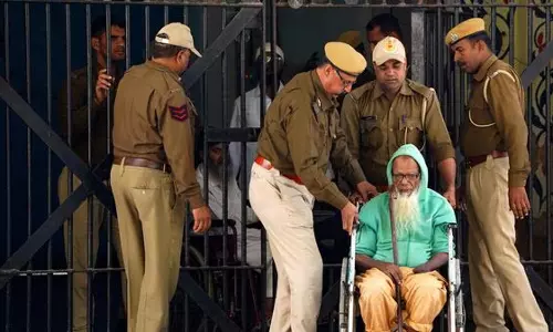 1993ലെ മുംബൈ ട്രെയിന് സ്ഫോടന പരമ്പര കേസ്: അബ്ദുല് കരീം തുണ്ടയെ കോടതി വെറുതെവിട്ടു 1993ലെ മുംബൈ ട്രെയിന് സ്ഫോടന പരമ്പര കേസ്: അബ്ദുല് കരീം തുണ്ടയെ കോടതി വെറുതെവിട്ടു