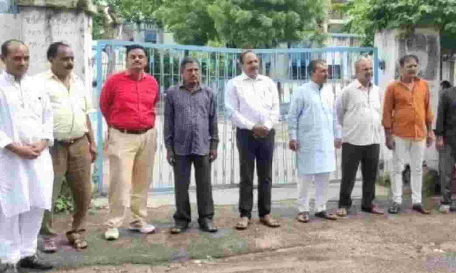 ബില്ക്കിസ് ബാനു കേസ്; മോചനം തടഞ്ഞ സുപ്രീം കോടതി വിധിക്കെതിരെ ഹരജിയുമായി പ്രതികള് ബില്ക്കിസ് ബാനു കേസ്; മോചനം തടഞ്ഞ സുപ്രീം കോടതി വിധിക്കെതിരെ ഹരജിയുമായി പ്രതികള്
