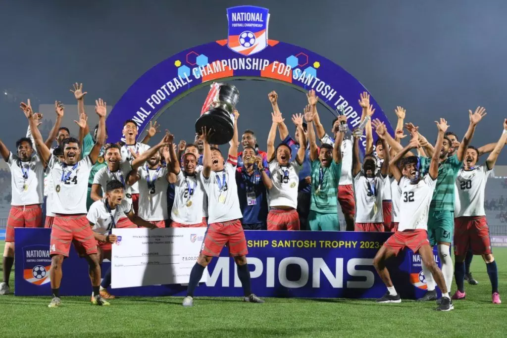 ഗോവയെ വീഴ്ത്തി സന്തോഷ് ട്രോഫി കിരീടം സര്വീസസിന് ഗോവയെ വീഴ്ത്തി സന്തോഷ് ട്രോഫി കിരീടം സര്വീസസിന്