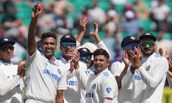 ധരംശാലയില് ഇംഗ്ലണ്ടിനെതിരെ ഇന്നിങ്സ് ജയം; പരമ്പര 4-1ന് സ്വന്തമാക്കി ടീം ഇന്ത്യ ധരംശാലയില് ഇംഗ്ലണ്ടിനെതിരെ ഇന്നിങ്സ് ജയം; പരമ്പര 4-1ന് സ്വന്തമാക്കി ടീം ഇന്ത്യ