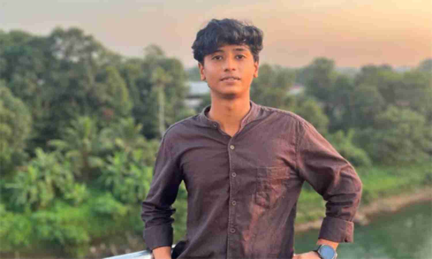 കോട്ടയത്ത് കാറിലിടിച്ച് ബൈക്ക് മറിഞ്ഞു; ബസിനടിയിൽപ്പെട്ട് വിദ്യാർഥിക്ക് ദാരുണാന്ത്യം കോട്ടയത്ത് കാറിലിടിച്ച് ബൈക്ക് മറിഞ്ഞു; ബസിനടിയിൽപ്പെട്ട് വിദ്യാർഥിക്ക് ദാരുണാന്ത്യം
