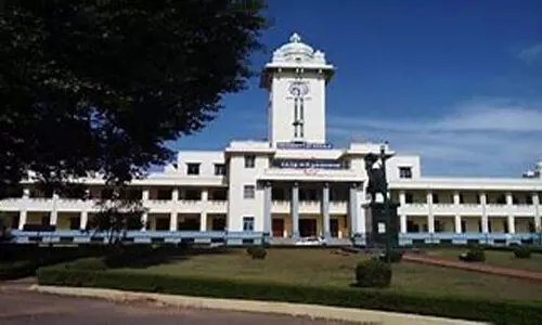 കേരള സര്‍വകലാശാല കലോത്സവം പൂര്‍ത്തീകരിക്കാൻ തീരുമാനം