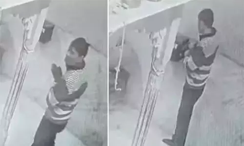 ക്ഷേത്രത്തിൽ കയറി ഭണ്ഡാരം കുത്തിപ്പൊളിക്കും മുമ്പ് ദൈവത്തെ തൊഴുത് കള്ളൻ ക്ഷേത്രത്തിൽ കയറി ഭണ്ഡാരം കുത്തിപ്പൊളിക്കും മുമ്പ് ദൈവത്തെ തൊഴുത് കള്ളൻ