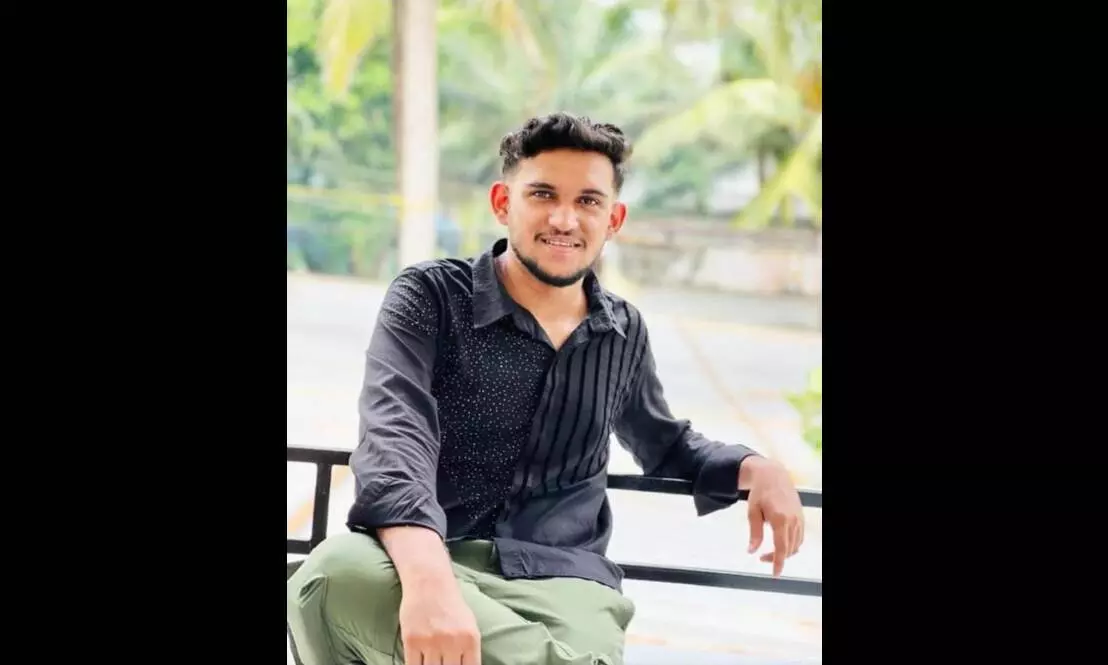 നോമ്പുതുറ വിഭവങ്ങളുമായി ബൈക്കില് വരുന്നതിനിടെ വീട്ടുമതിലിലിടിച്ച് യുവാവ് മരിച്ചു നോമ്പുതുറ വിഭവങ്ങളുമായി ബൈക്കില് വരുന്നതിനിടെ വീട്ടുമതിലിലിടിച്ച് യുവാവ് മരിച്ചു